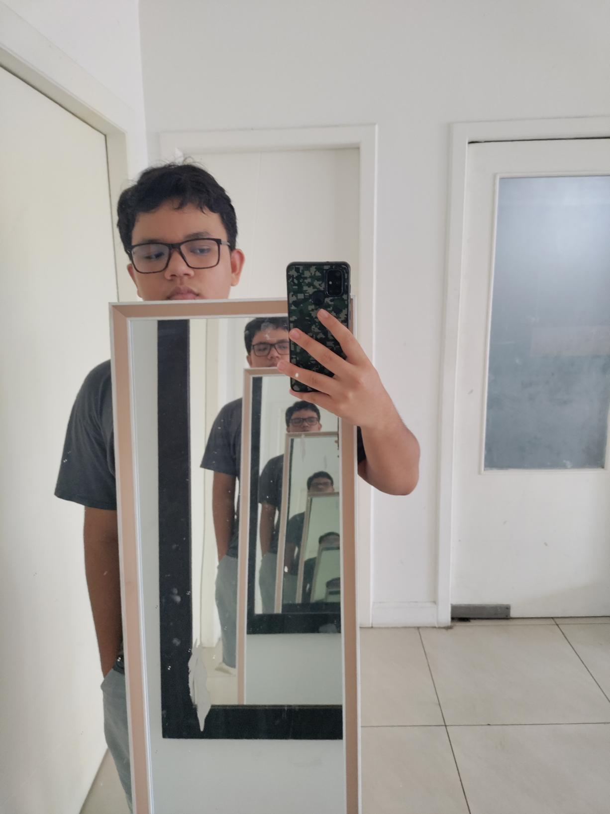 Adrián León Autorretrato