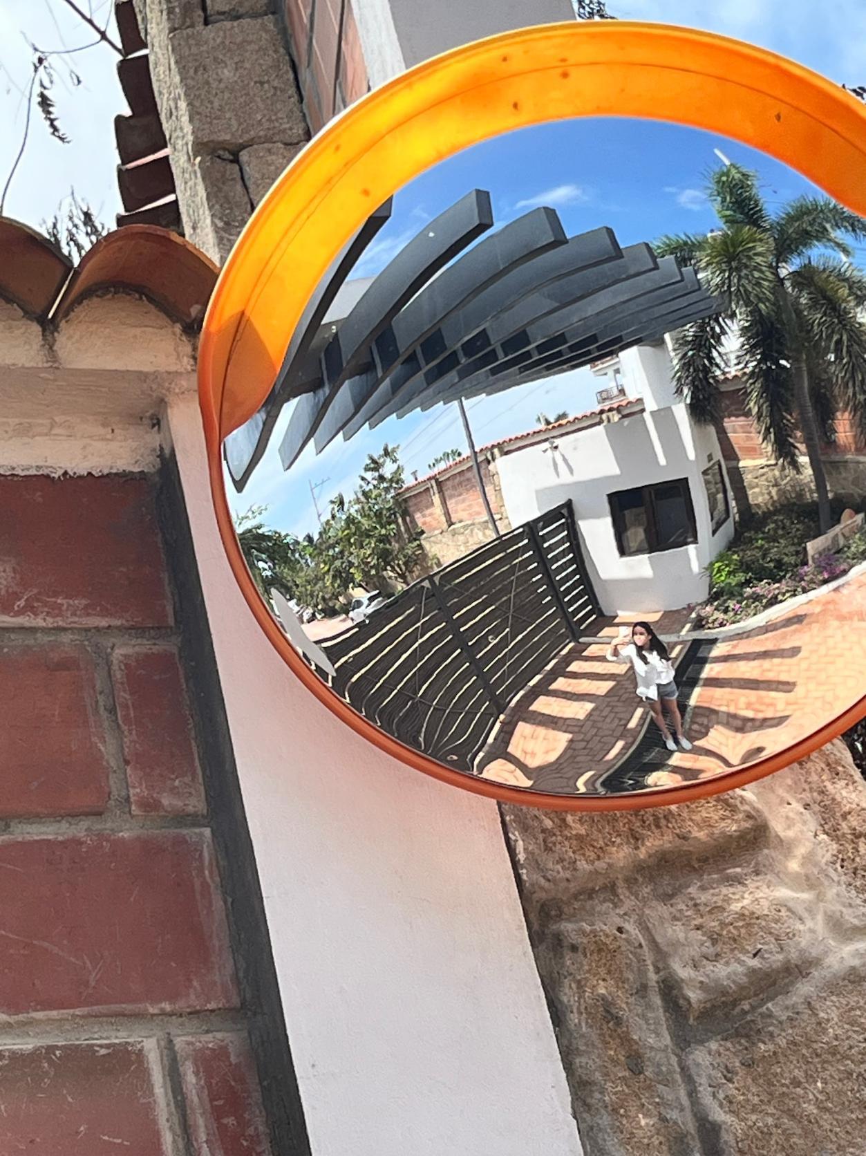 Isabella Zúñiga Autorretrato